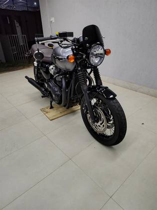 TRIUMPH BONNEVILLE T120 BLACK 1200 